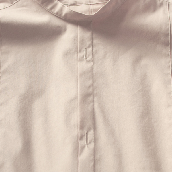 前身頃の前立てはフェイクです(BEIGE)