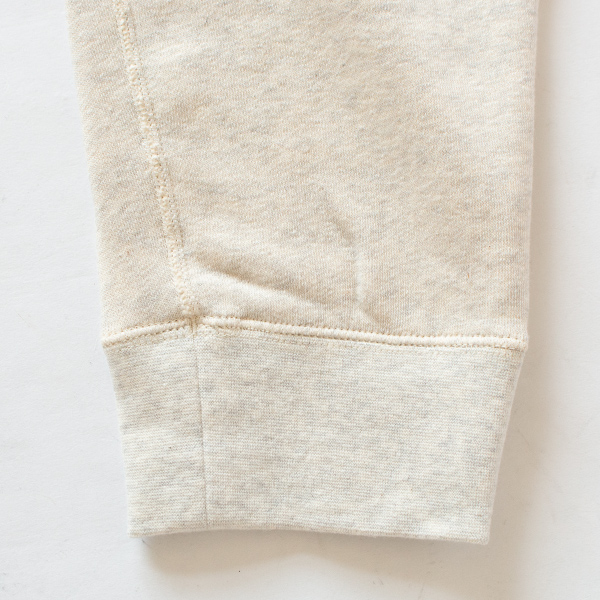 裾にもフライス生地で絞りのタイプ