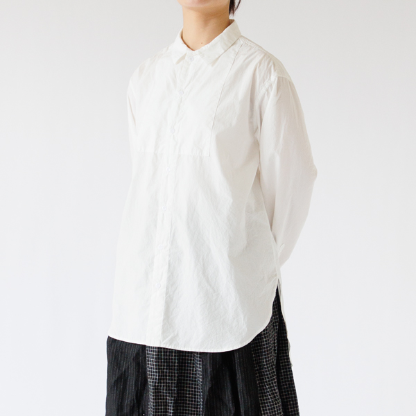 身長163cm・OFF WHITE