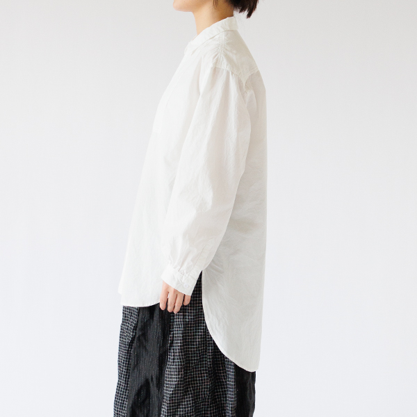 身長163cm・OFF WHITE