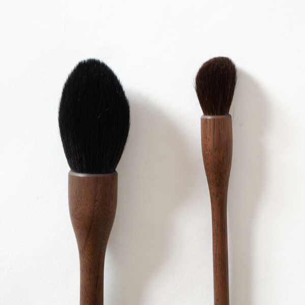 クラシカルフェイスブラッシュ、ブライトアップブラッシュ