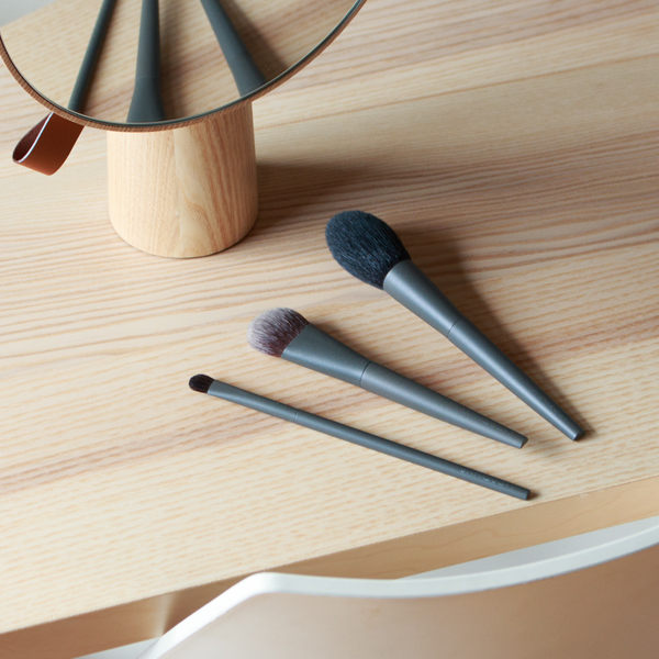 毎日のメイクのために厳選した3本