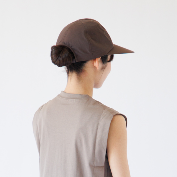 シェードは取り外し可能です