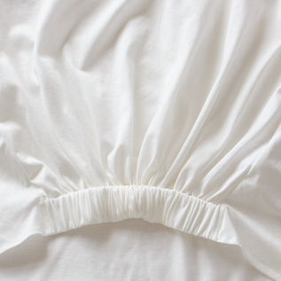 フロント裾の平ゴムが作り出すギャザー(WHITE) フロント裾の平ゴムが作り出すギャザー(WHITE)