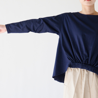 すっきりとした袖(身長160cm・NAVY) すっきりとした袖(身長160cm・NAVY)