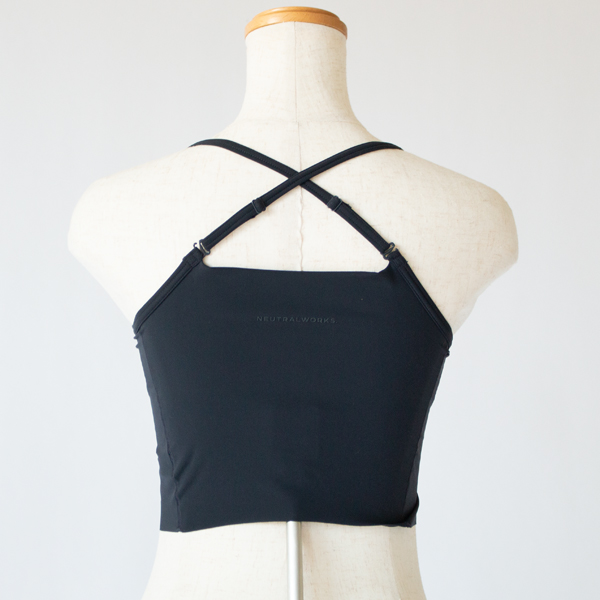 ストラップはクロスさせることもできます(DN-M)