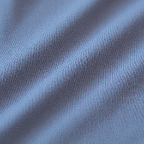 程よい伸縮性のある生地です(NB)