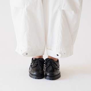 裾はアジャストタブ付き(身長160cm・WHITE) 裾はアジャストタブ付き(身長160cm・WHITE)