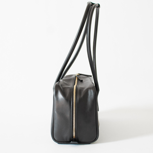 APERTO コンターボストンS(Black) APERTO コンターボストンS(Black)