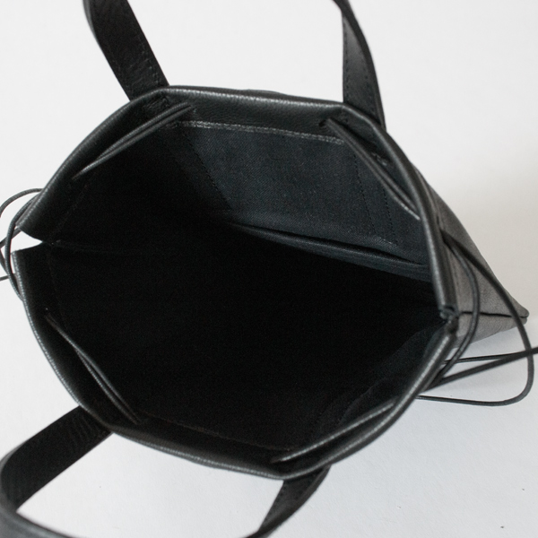 裏地が貼られています