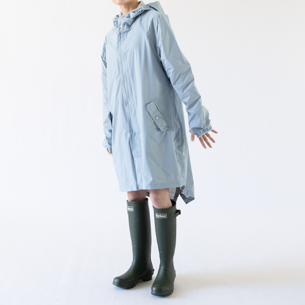 レインコートとのバランスも取りやすい(olive・身長160cm)