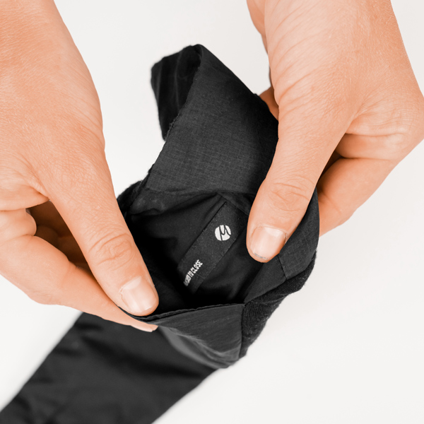 耳栓を入れるポケット