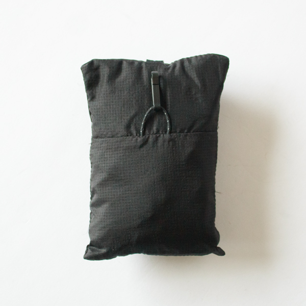 畳んでコンパクトにできます