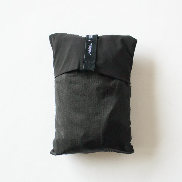 畳んでコンパクトにできます