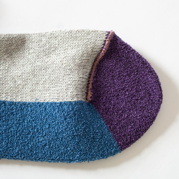 4色を組み合わせたデザイン(L.グレー×ブルー)