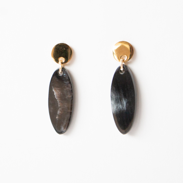 Horn Earrings(oval) Horn Earrings(oval)