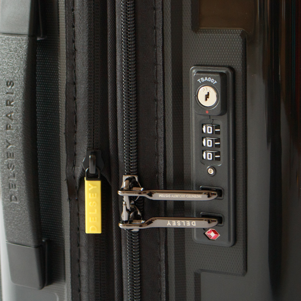 デルセー特許の「SECURITECH®」ジッパー（二重構造の盗難防止ファスナー）