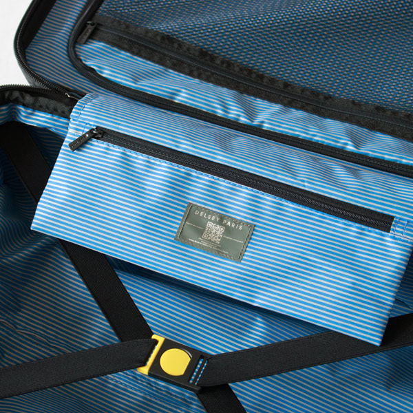 ジップ付きポケット付