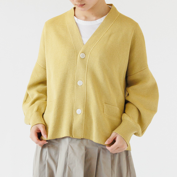 身長163cm・イエロー