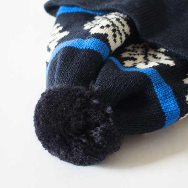 ポンポンのアクセントが可愛らしい