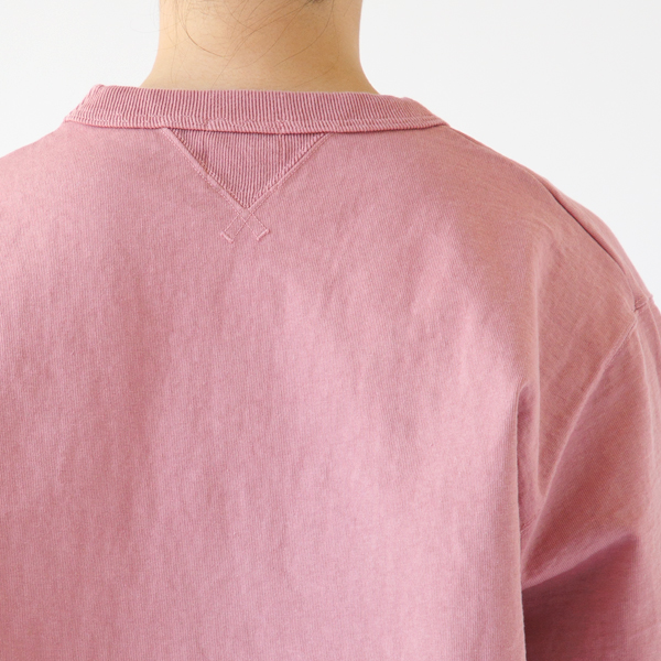 Old Raspberry：アメリカの野球選手が試合中に食べるラズベリーから。落ち着いたトーンのピンクです