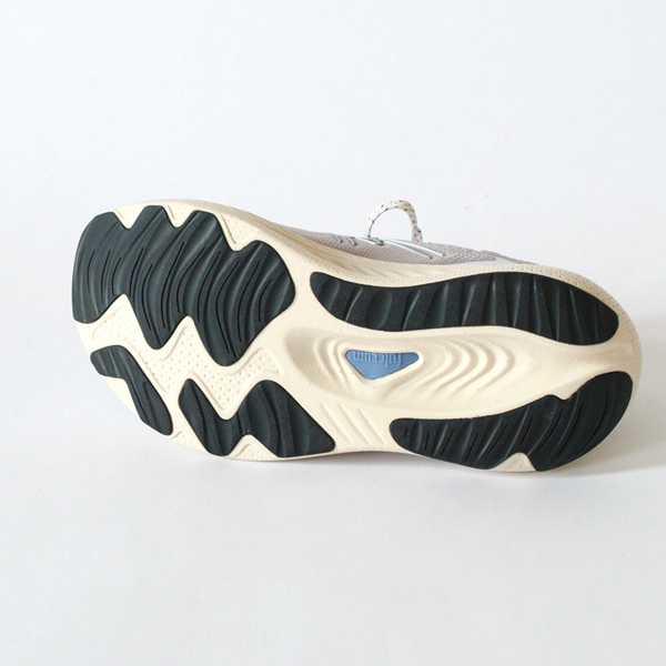 安定感と高いクッション性を持ち合わせた、メスタリランシリーズ