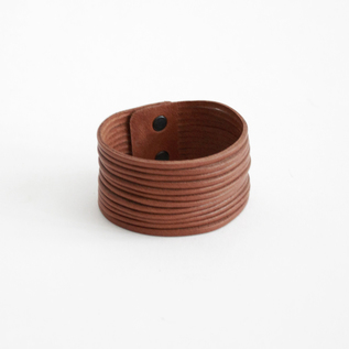 レザーブレスレット