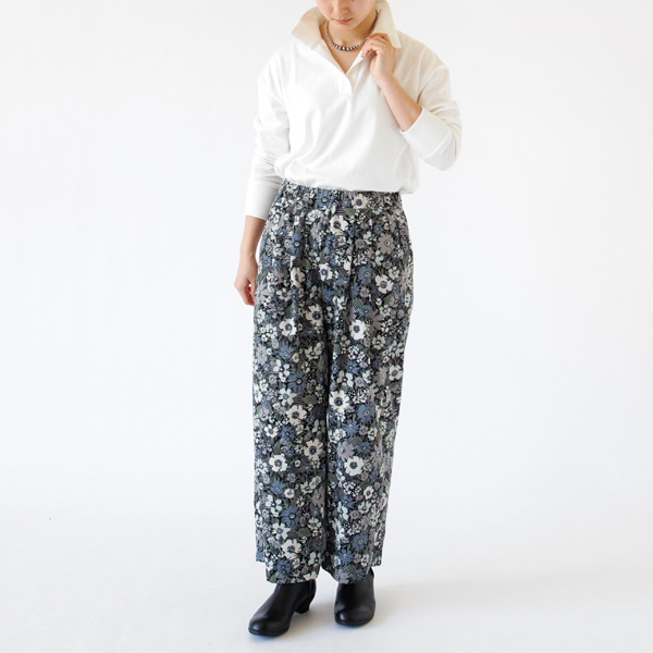 LIBERTY コーデュロイイージーパンツ（Averie）身長：163cm