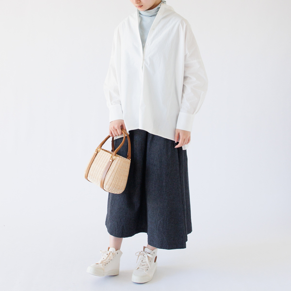 身長163cm・LIGHT BLUE