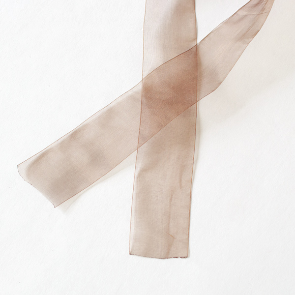 ガーリーな味付けにも使えるリボン(Natural)