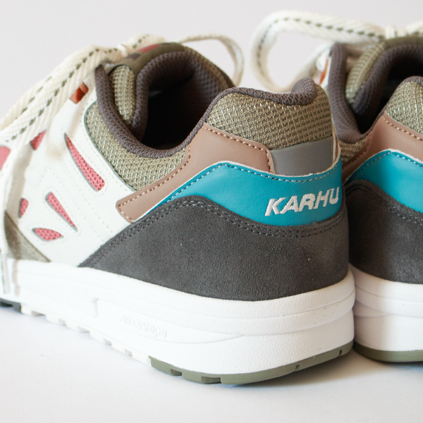 ブルーのアクセント ブルーのアクセント