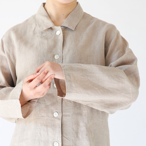 ゆったりとした袖(身長163cm・KINARI) ゆったりとした袖(身長163cm・KINARI)