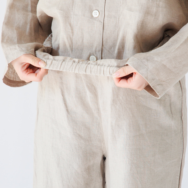 ウエストは総ゴム仕様(身長163cm・KINARI) ウエストは総ゴム仕様(身長163cm・KINARI)