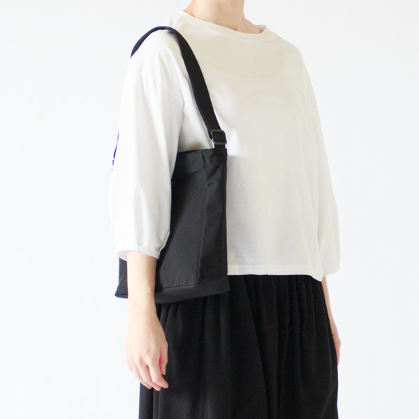 短くしてワンハンドルショルダーとして(BLACK)
