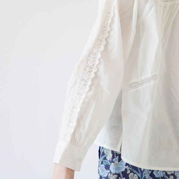 腕にも贅沢なレース使い(261-2042-WHITE) 腕にも贅沢なレース使い(261-2042-WHITE)