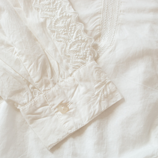 繊細で上品なレース(261-2042-WHITE) 繊細で上品なレース(261-2042-WHITE)