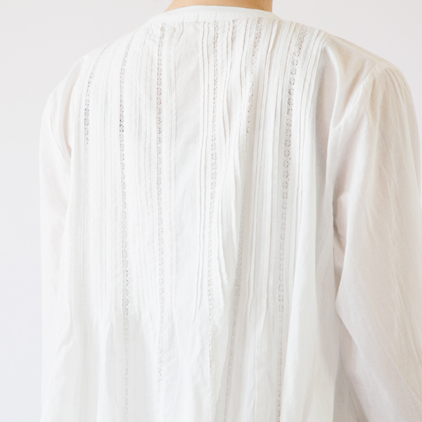 部分的にレースの透け感があります(261-2006-OFFWHITE) 部分的にレースの透け感があります(261-2006-OFFWHITE)