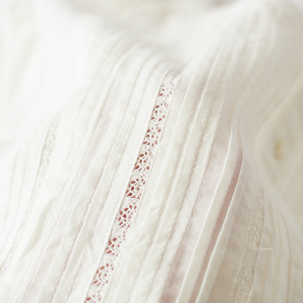 部分的にレースの透け感があります(261-2006-OFFWHITE) 部分的にレースの透け感があります(261-2006-OFFWHITE)