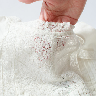 部分的にレースの透け感があります(232-2302-WHITE) 部分的にレースの透け感があります(232-2302-WHITE)