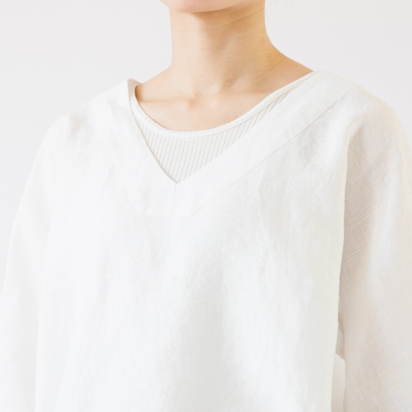 ゆったりとしたVネック ゆったりとしたVネック
