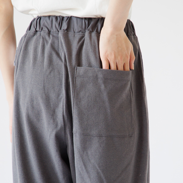 後ろポケット 後ろポケット