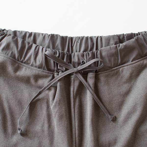 ゴム紐で便利 ゴム紐で便利