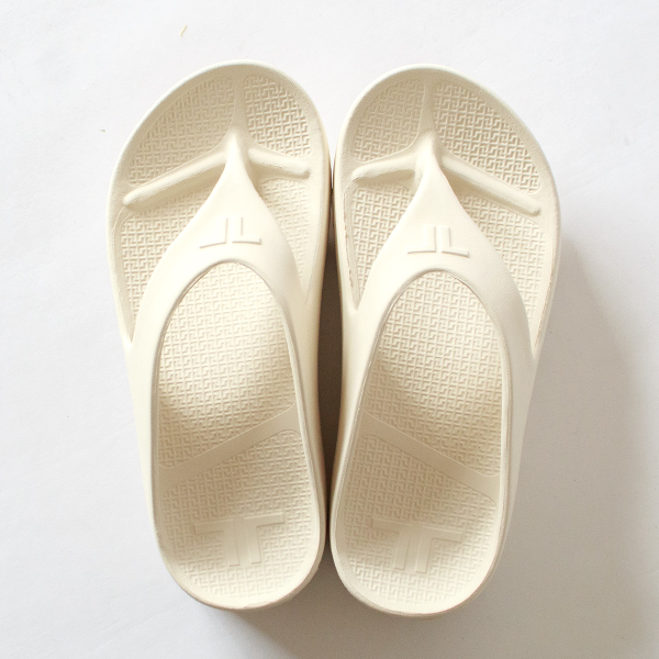 リカバリーサンダル W-FLIP SHARK IVORY リカバリーサンダル W-FLIP SHARK IVORY