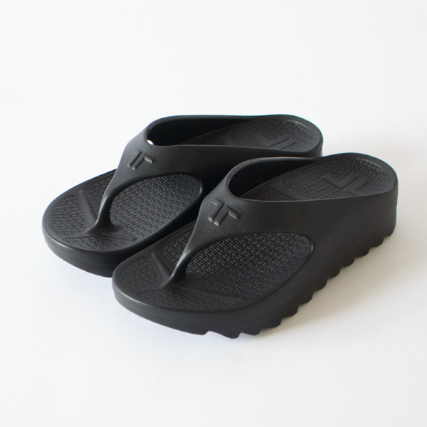 リカバリーサンダル W-FLIP SHARK BLACK／TELIC（テリック）｜愛着を