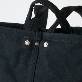 BLACK BLACK