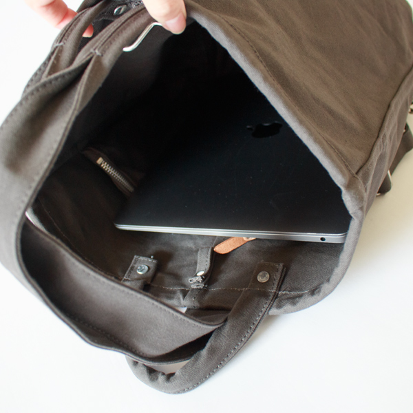 A4サイズも収納ができます。