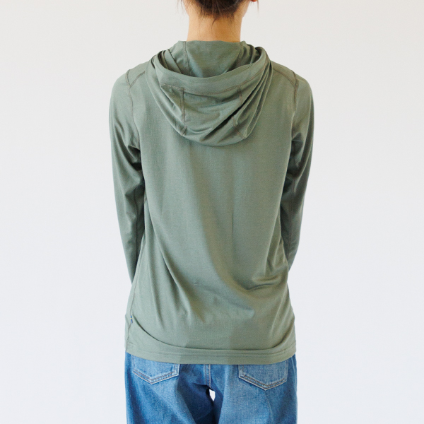 Patina Green　身長：160cm