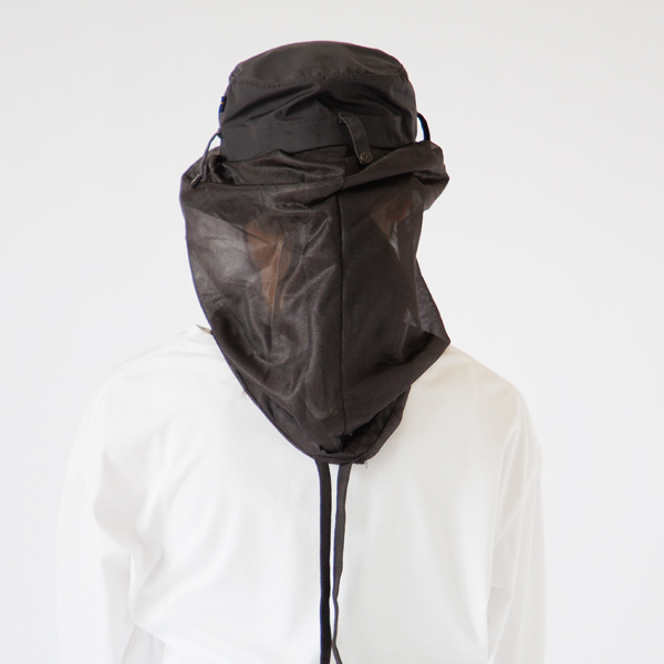 アウトドアシーンでも重宝します