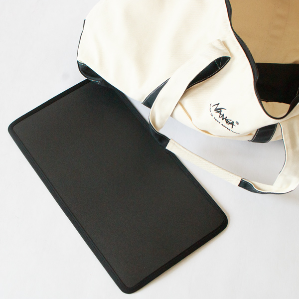 底板は取り外しも可能 底板は取り外しも可能