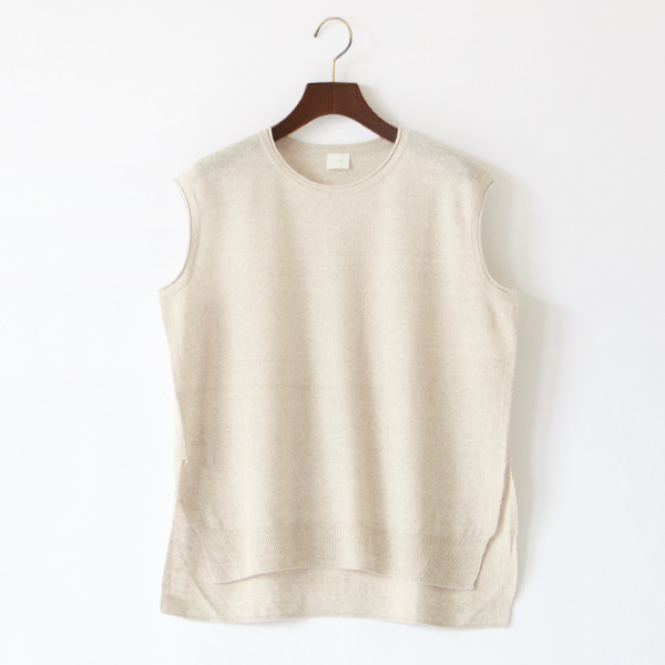 リネンクルーネックニットベスト(BEIGE)